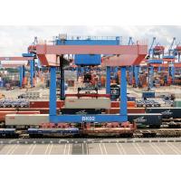 13613_7541 Containerverladung per Bahnkran auf einen Containerzug in Hamburg Altenwerder. | HHLA Container Terminal Hamburg Altenwerder ( CTA )